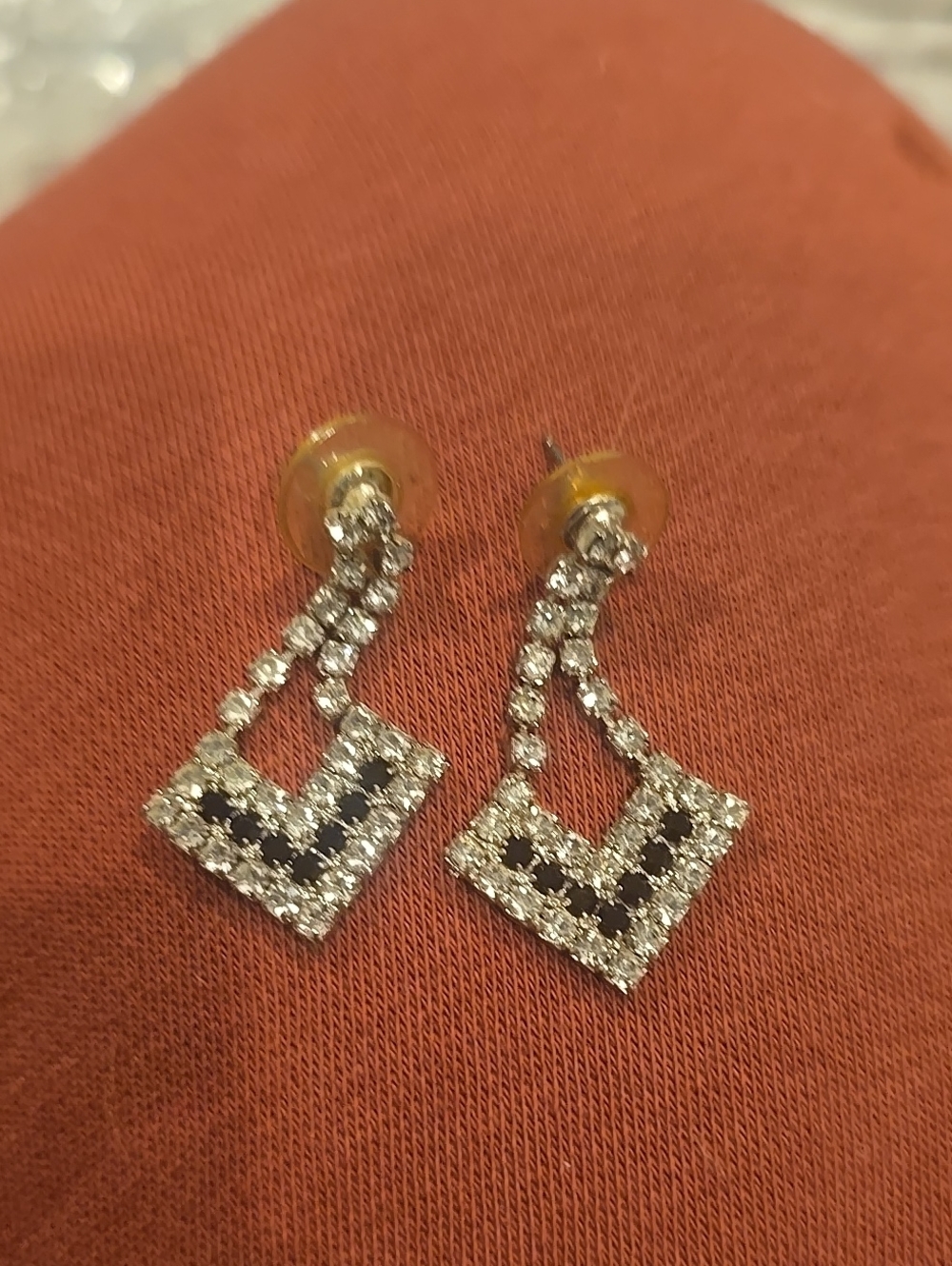 ❤️10/$40 Crystal Square Drop Earrings in Silver with Black Accents